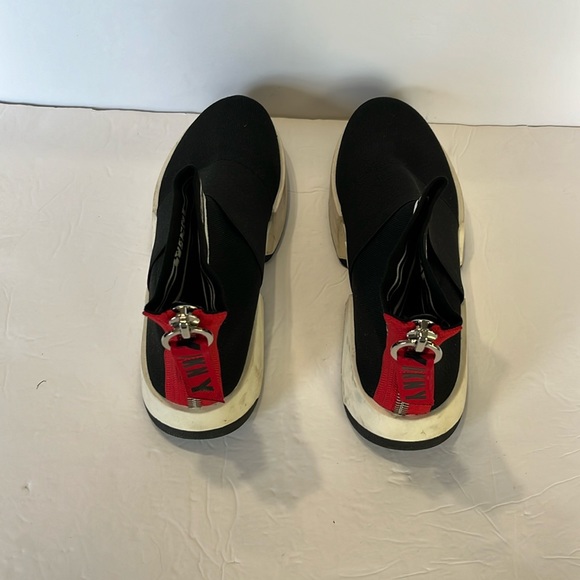 DKNY Sneaker Booties Black with Red Zipper backs Size 8.5 - Picture 2 of 8